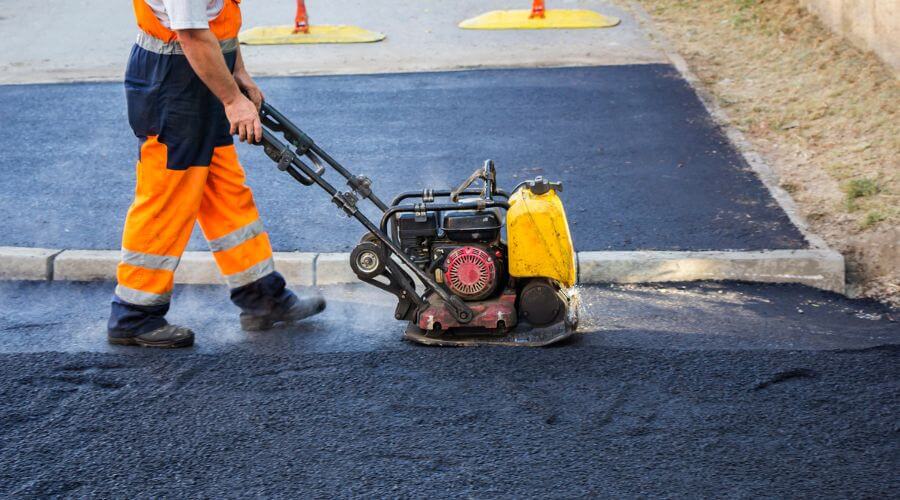 Professional gutter cleaning in Lexington, OK
